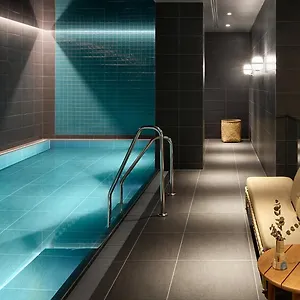 Adina Apart Otel